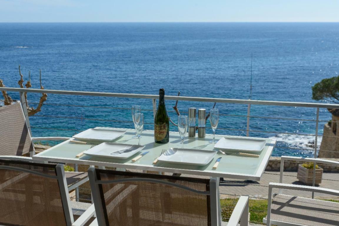 Apartamento Frente Al Mar En La Mejor Ubicacion De Calella Calella De Palafrugell Dış mekan fotoğraf